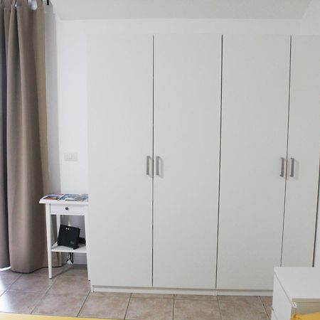 La Suite Dell'Artista Swimming Pool And Air Conditioning Stresa Esterno foto