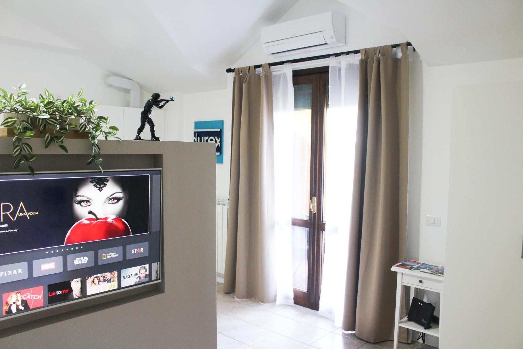 La Suite Dell'Artista Swimming Pool And Air Conditioning Stresa Esterno foto